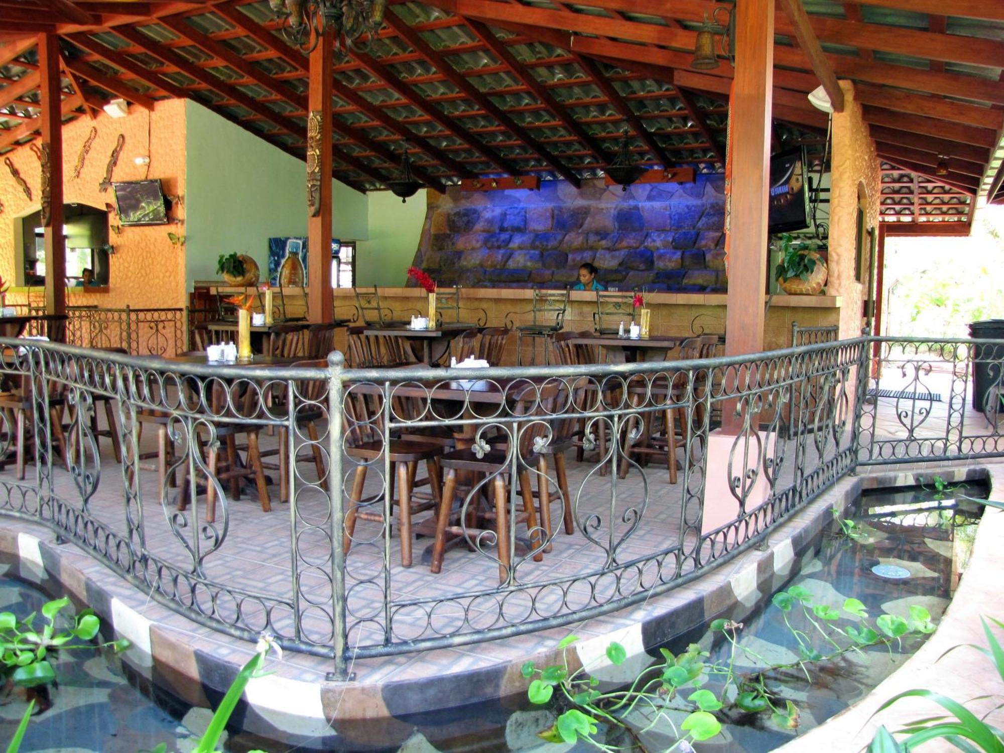 Blue River Resort & Hot Springs Liberia Restoran fotoğraf